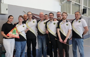 Tous les présents. Merci à Dominique pour les photos de groupe.